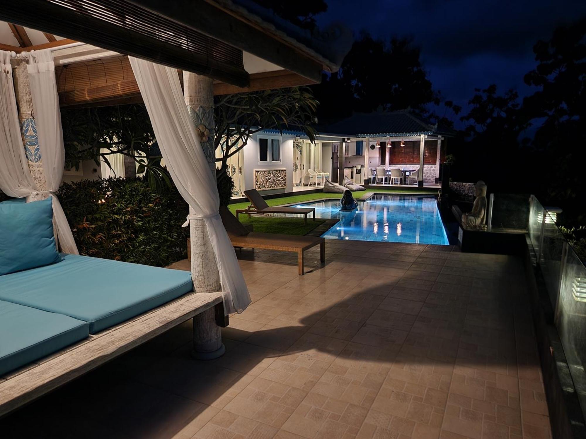 The Kayu Manis Villa Lovina Kültér fotó