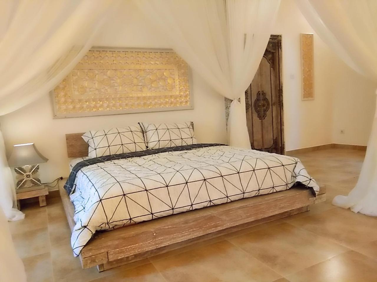 The Kayu Manis Villa Lovina Kültér fotó